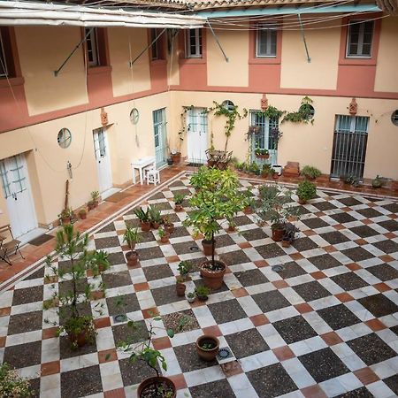 180 Home Ideal Apartamento Con Patio San Bernardo 2 Siviglia Esterno foto